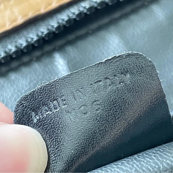 Celine black and tan nappa leather vintage clutch bag - Picture 10 of 10